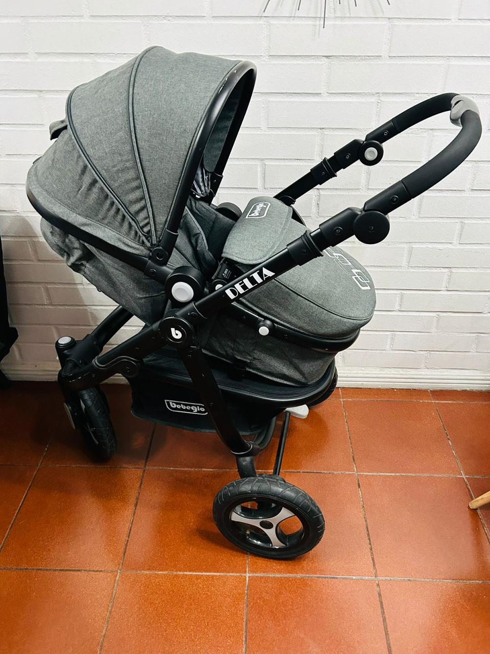 (#PG3477) Coche Travel System Delta. Marca Bebeglo