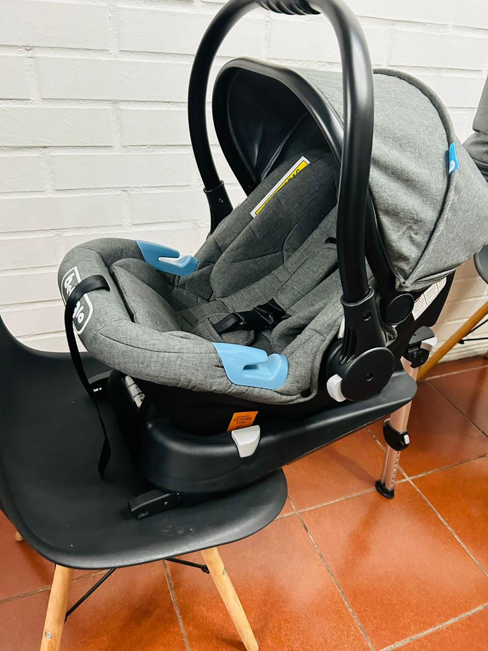 (#PG3477) Coche Travel System Delta. Marca Bebeglo