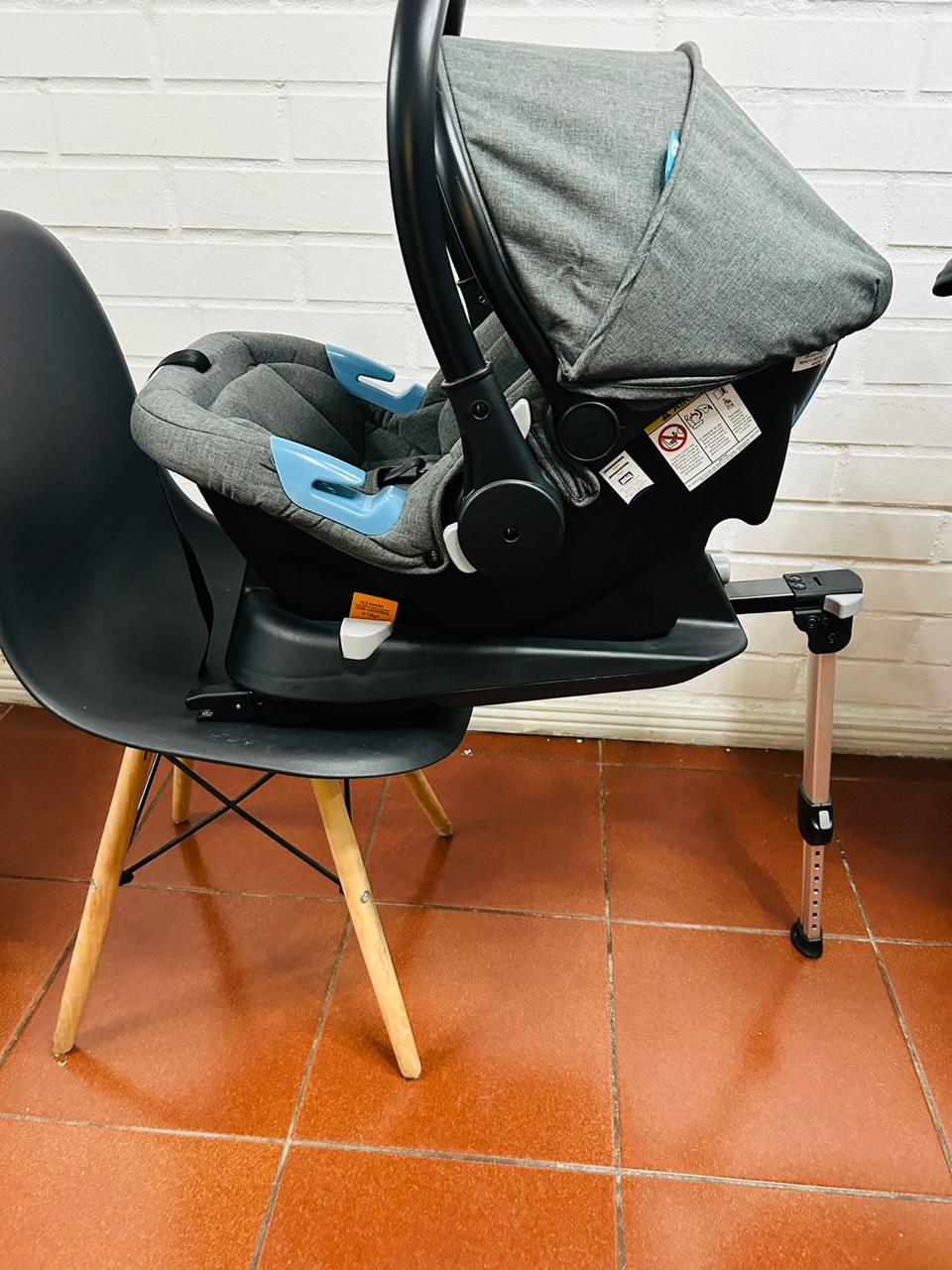 (#PG3477) Coche Travel System Delta. Marca Bebeglo