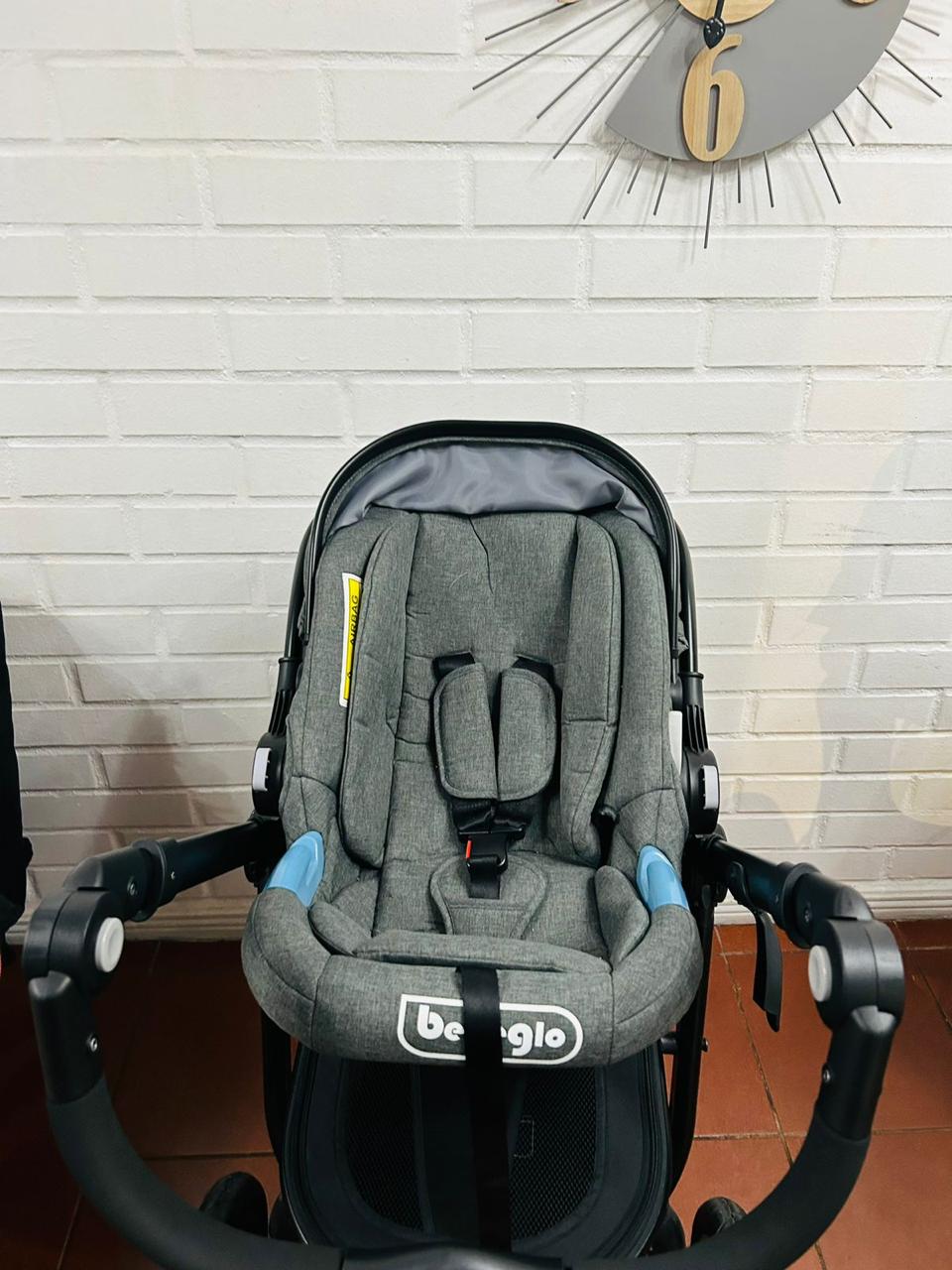 (#PG3477) Coche Travel System Delta. Marca Bebeglo