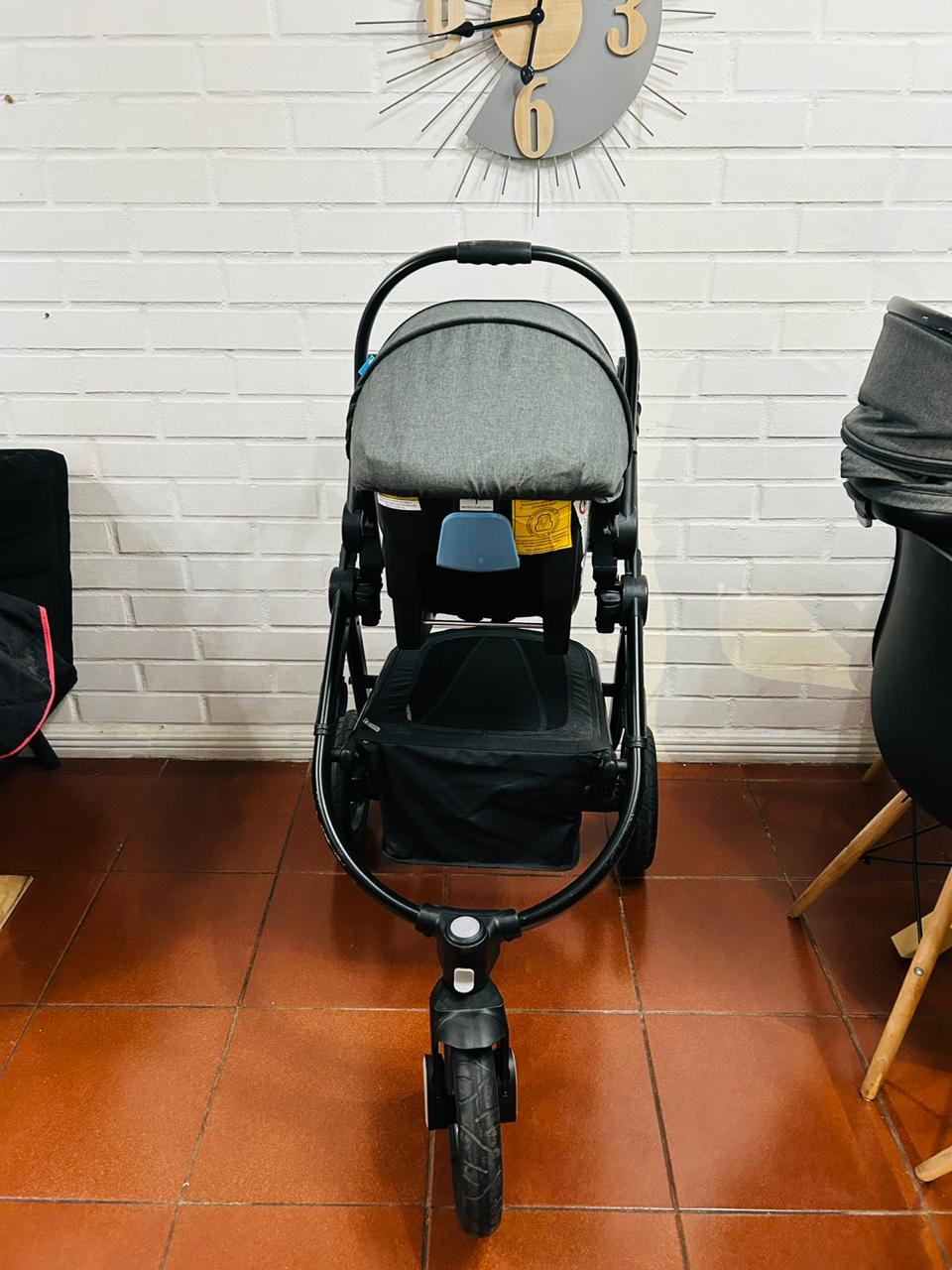 (#PG3477) Coche Travel System Delta. Marca Bebeglo