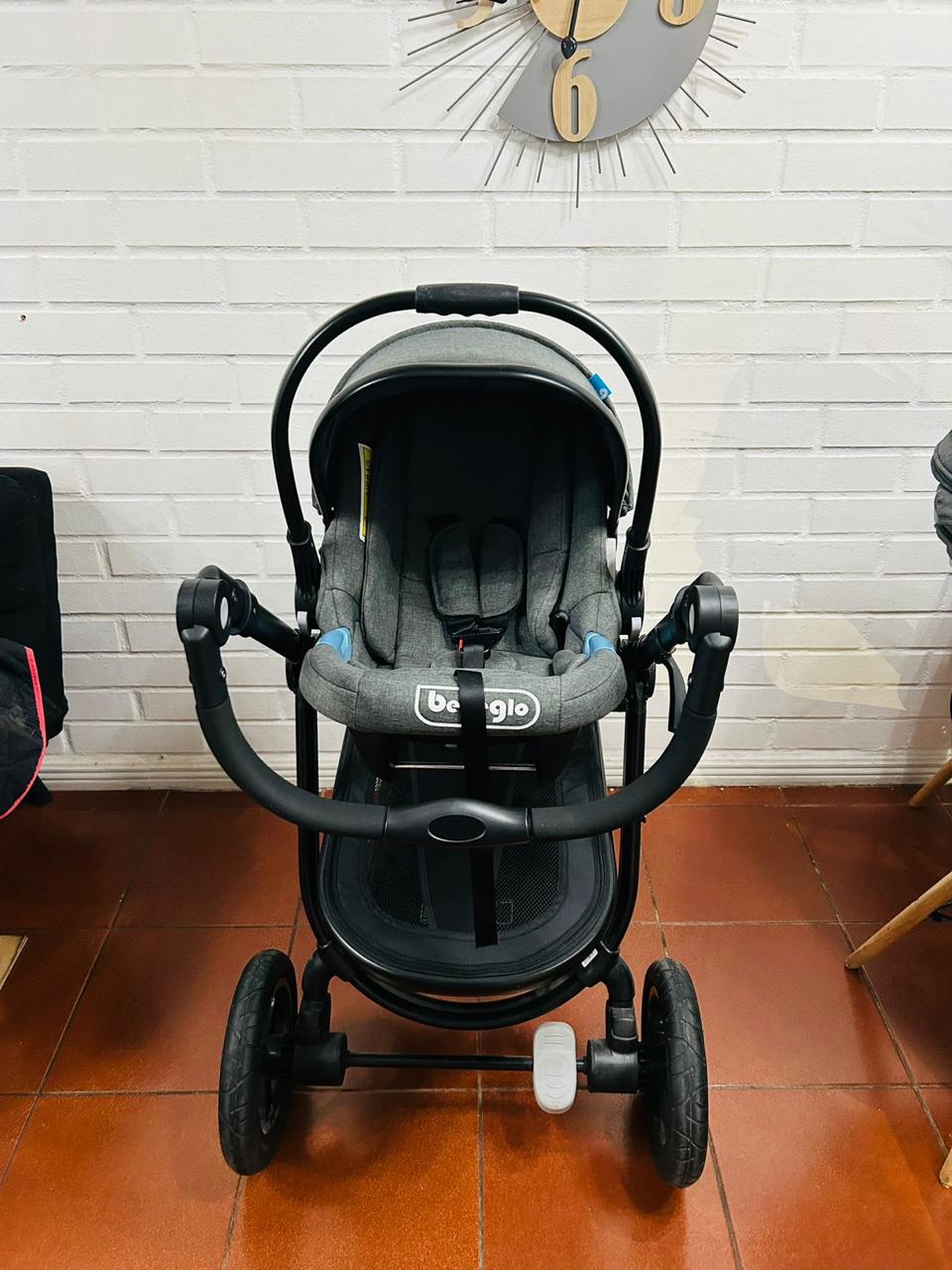 (#PG3477) Coche Travel System Delta. Marca Bebeglo