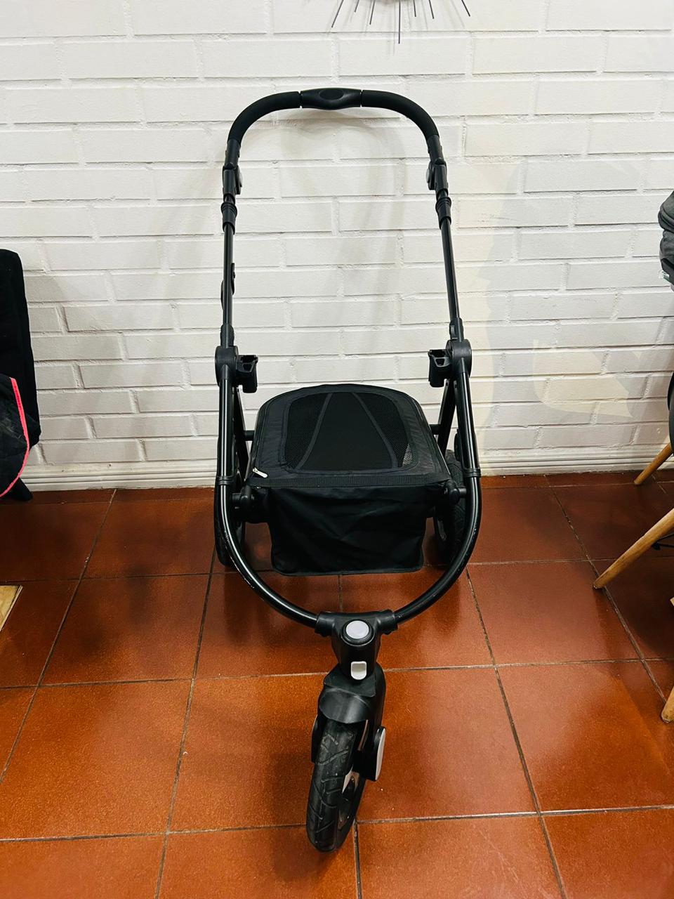 (#PG3477) Coche Travel System Delta. Marca Bebeglo