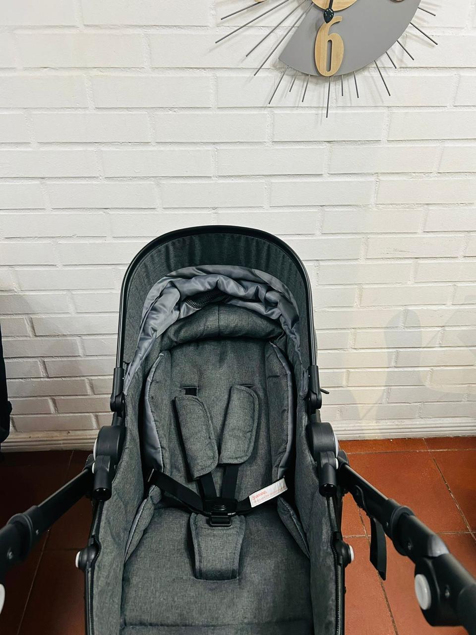 (#PG3477) Coche Travel System Delta. Marca Bebeglo