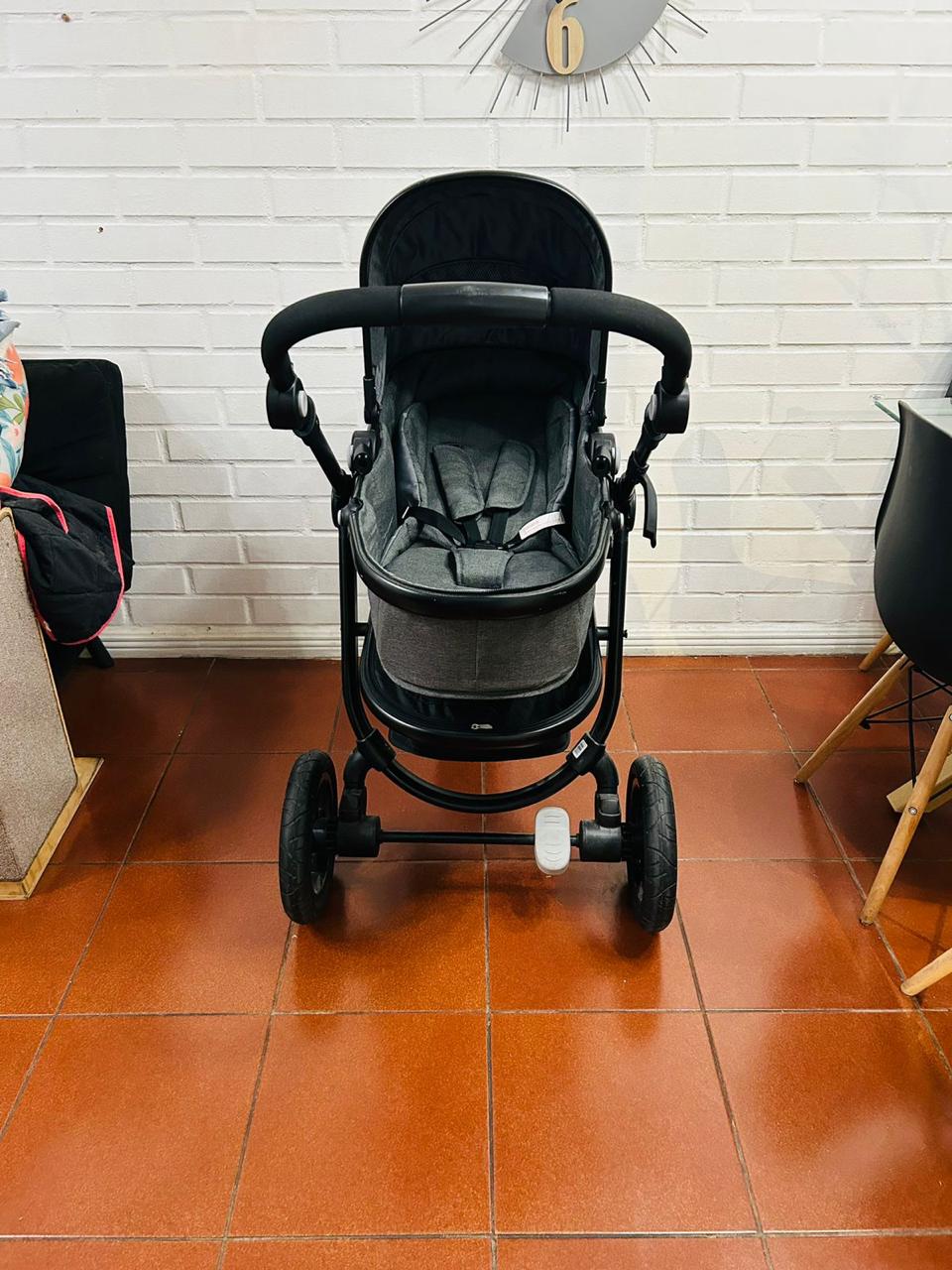 (#PG3477) Coche Travel System Delta. Marca Bebeglo