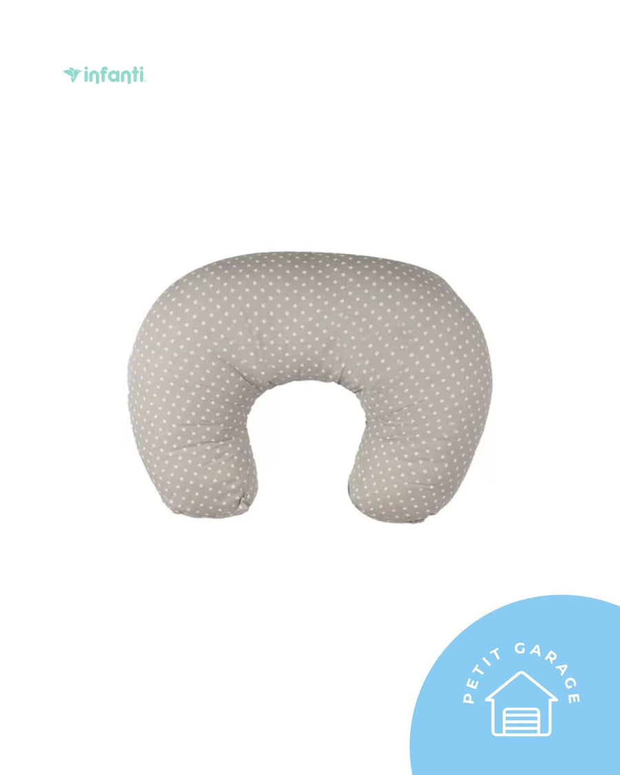 (#PG4614) Cojín de lactancia color gris con estrellas. Marca Infanti