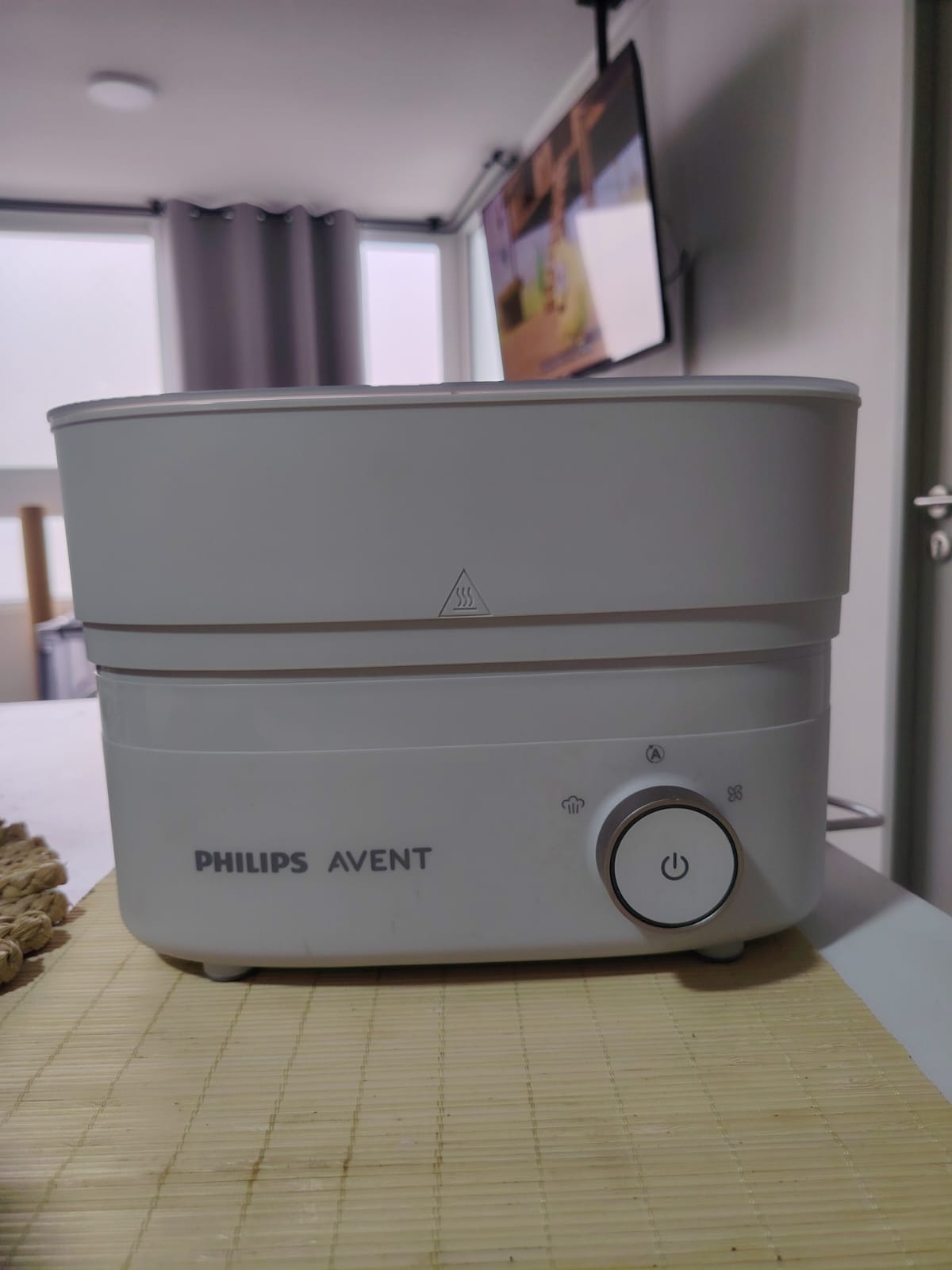 (#PG4954) Esterilizador y secador de mamaderas. Marca Philips Avent