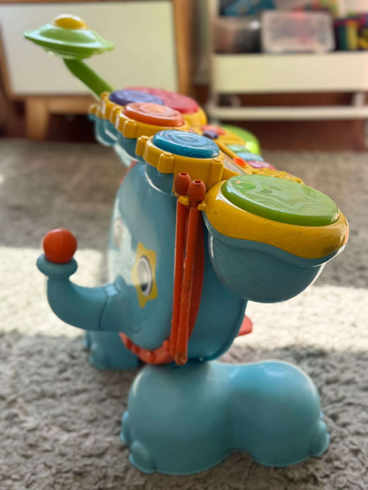 (#PG5097) Batería de juguete elefante. Marca VTech