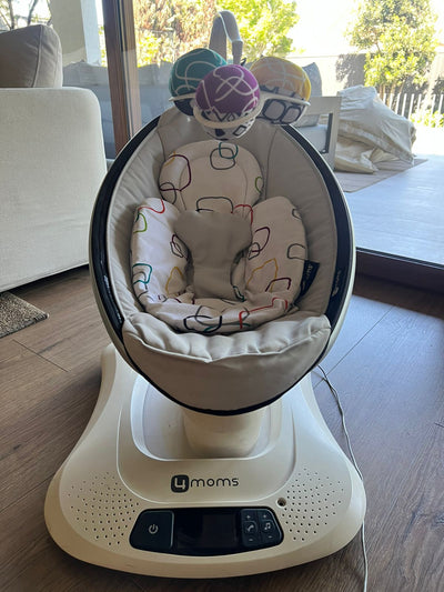 (#PG5286) Silla mecedora modelo Mamaroo. Marca 4Moms
