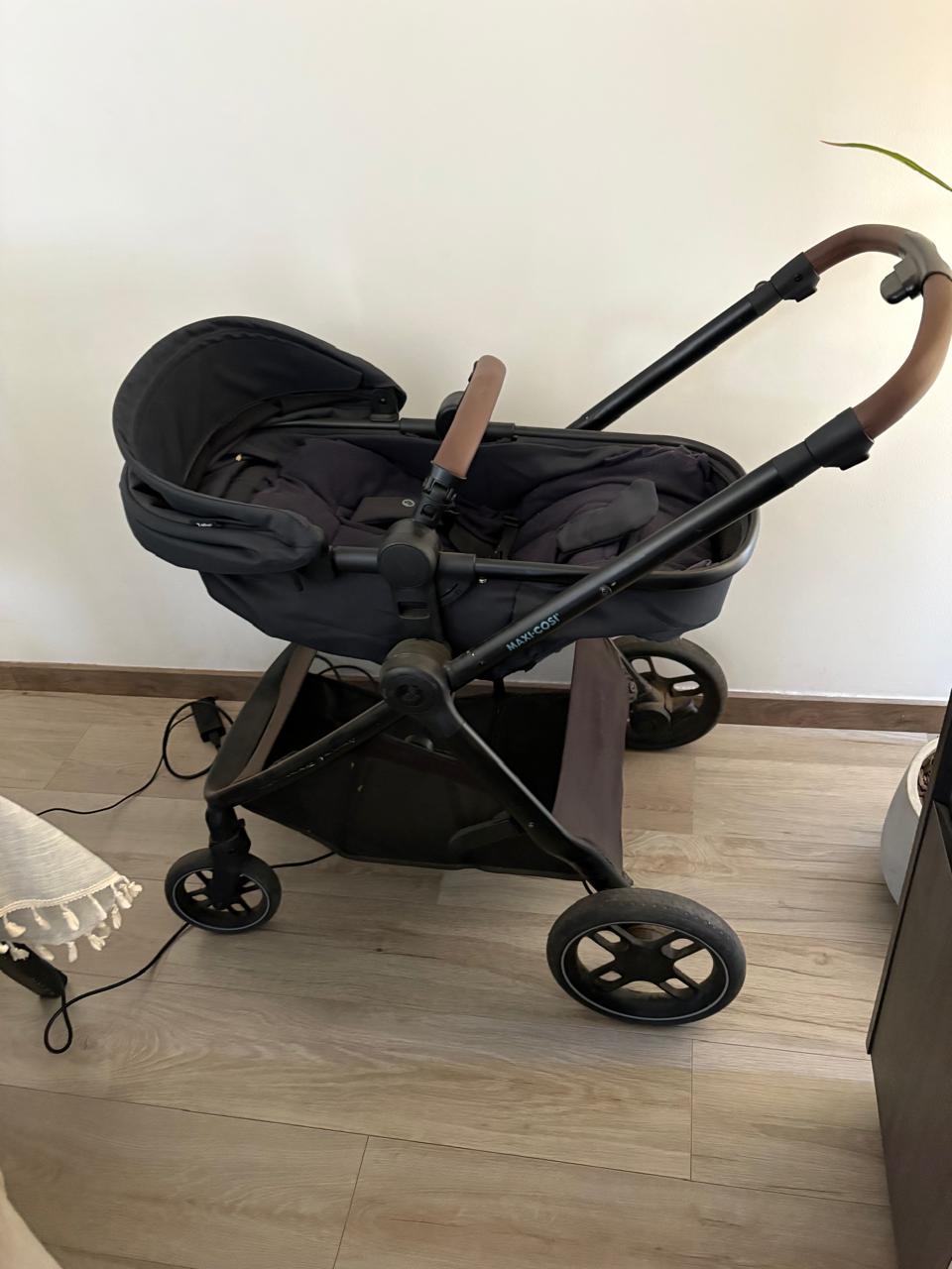 (#PG5340) Coche Travel System modelo Zelia 3 + Pebble 360 + Family Fix + Capa impermeable para el agua. Marca Maxi Cosi