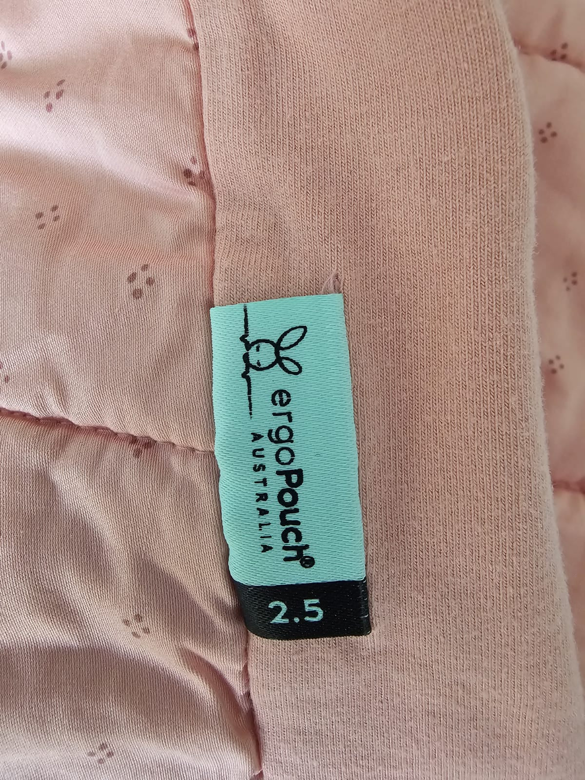 Saquito de dormir, sleep suit bag, TOG 2.5, modelo daisies. Marca Ergopouch (#PG5564)