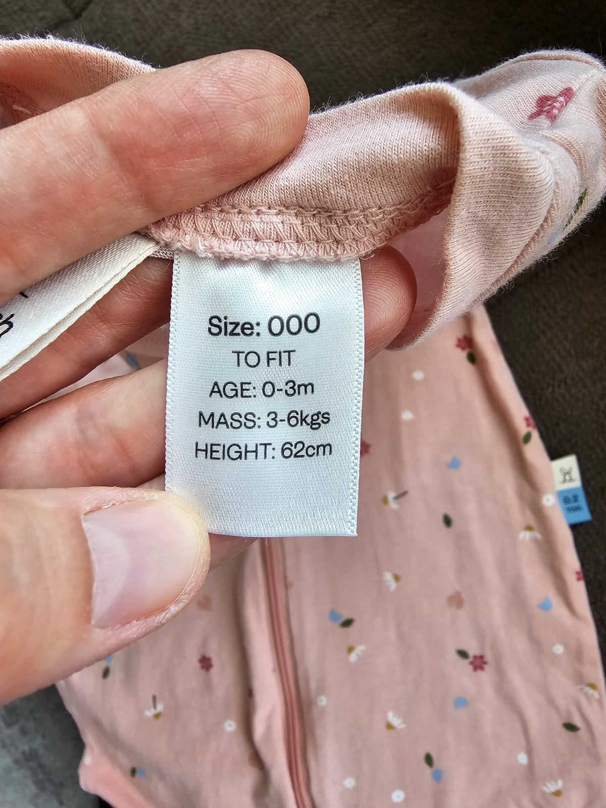 Saquito de dormir, cocoon swaddle bag, modelo Daisies, TOG 0.2. Marca Ergopouch (#PG5567)