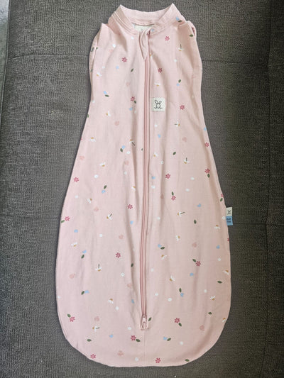 Saquito de dormir, cocoon swaddle bag, modelo Daisies, TOG 0.2. Marca Ergopouch (#PG5567)