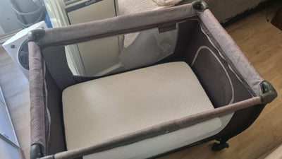 Cuna Pack and Play, modelo Cielo gris. Marca Infanti (#PG5679)