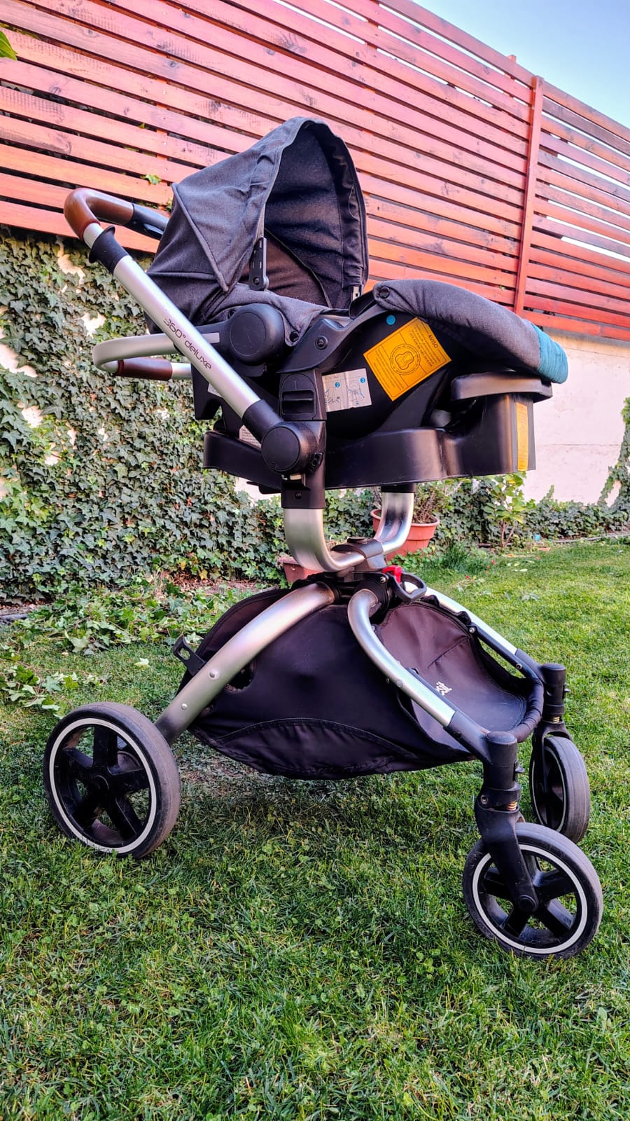 Coche Cuna Travel System Deluxe 360 Verde. Marca Bebesit (#PG5718)