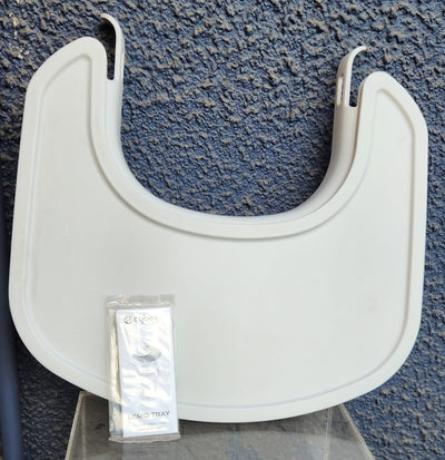 Silla de comer modelo Lemo + Accesorios (arnés, bandeja y cojín). Marca Cybex (#PG5911)