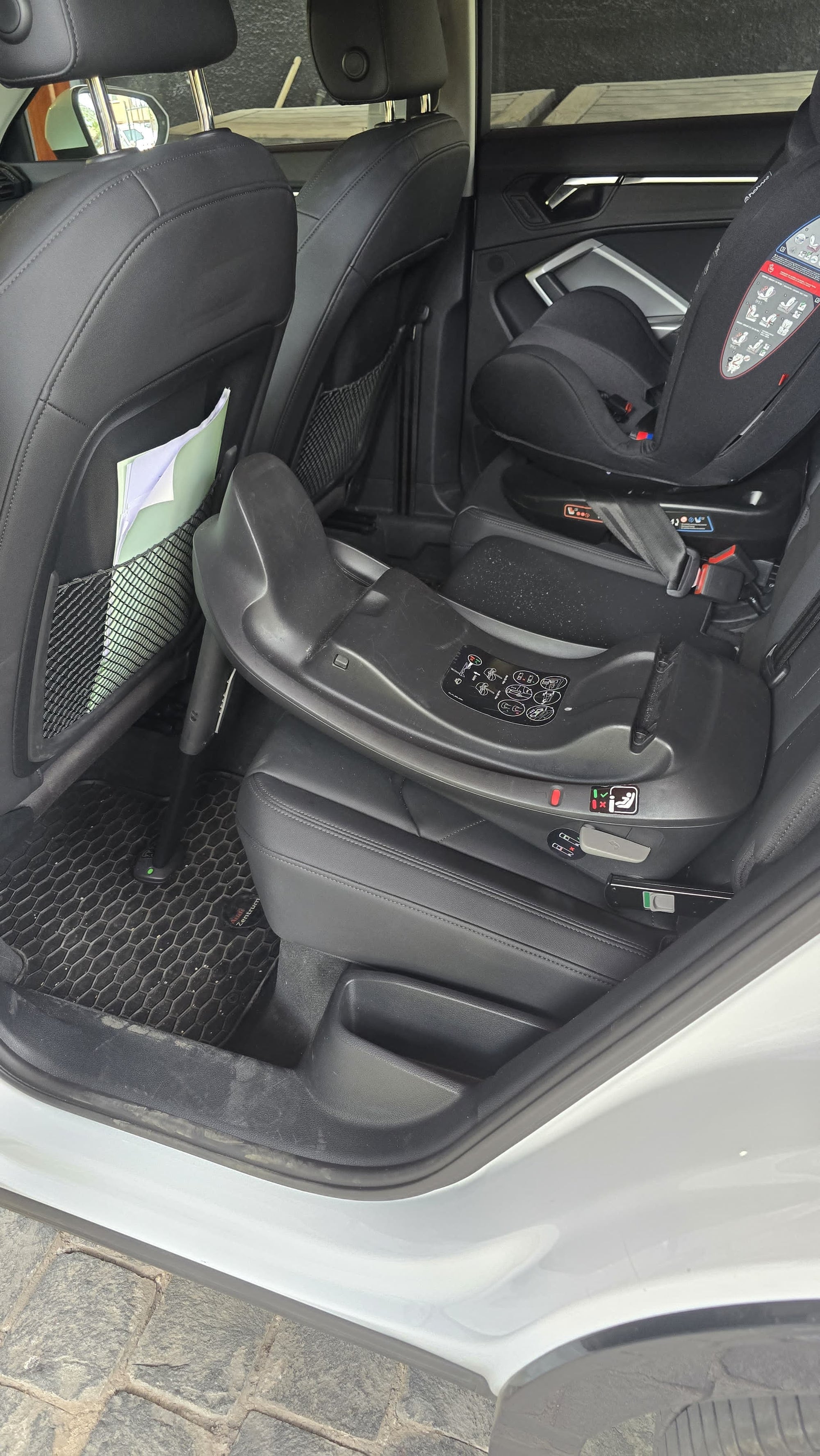 (#PG4540) Silla de auto modelo Aton B2 + Base One Isofix + Adaptadores coche Yoyo. Marca Cybex