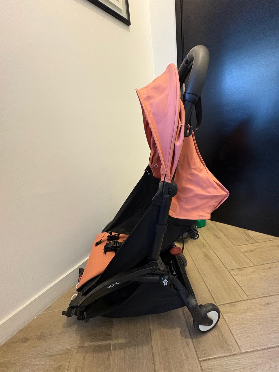 (#PG4230) Coche de paseo modelo Yoyo Connect. Marca Babyzen