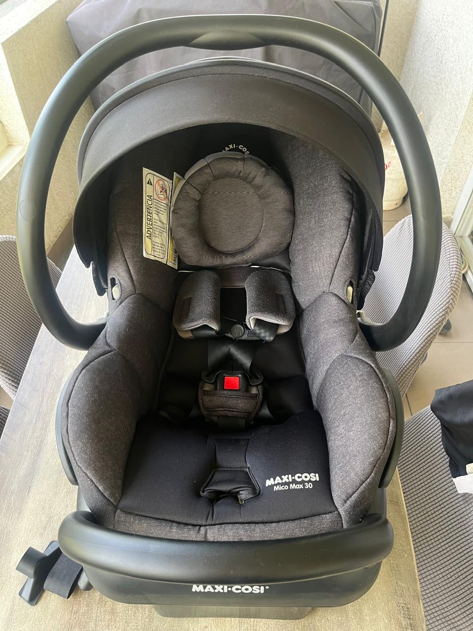 Silla nido de auto, modelo mico max 30. Marca Maxi Cosi (#PG5586)