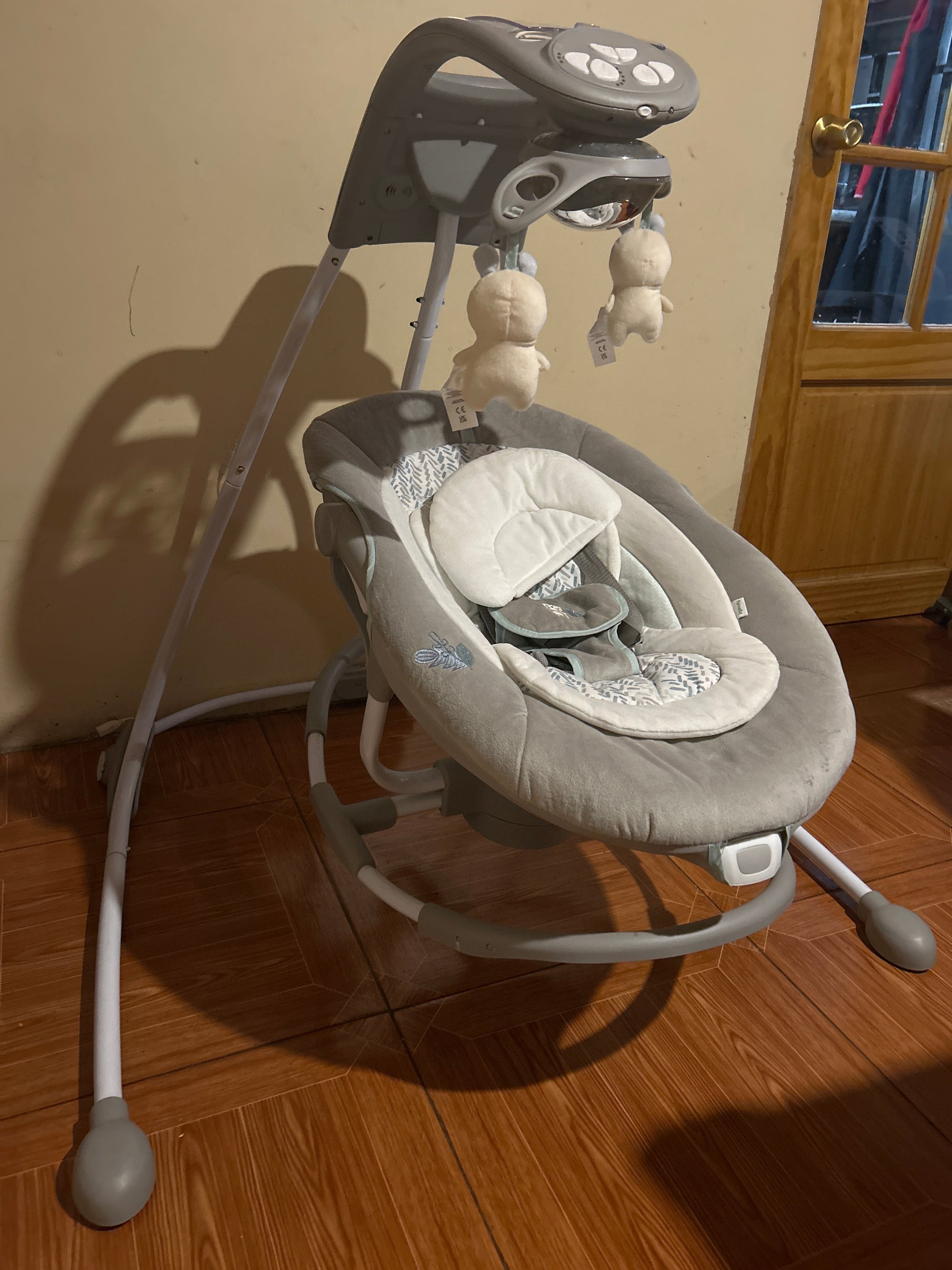 (#PG4605) Silla mecedora modelo Rocker. Marca Ingenuity